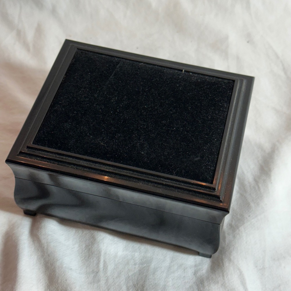 Jewelry Box Black Excellent Mirror Ring Roll Velvet Top Vanity Minimalist
Travel